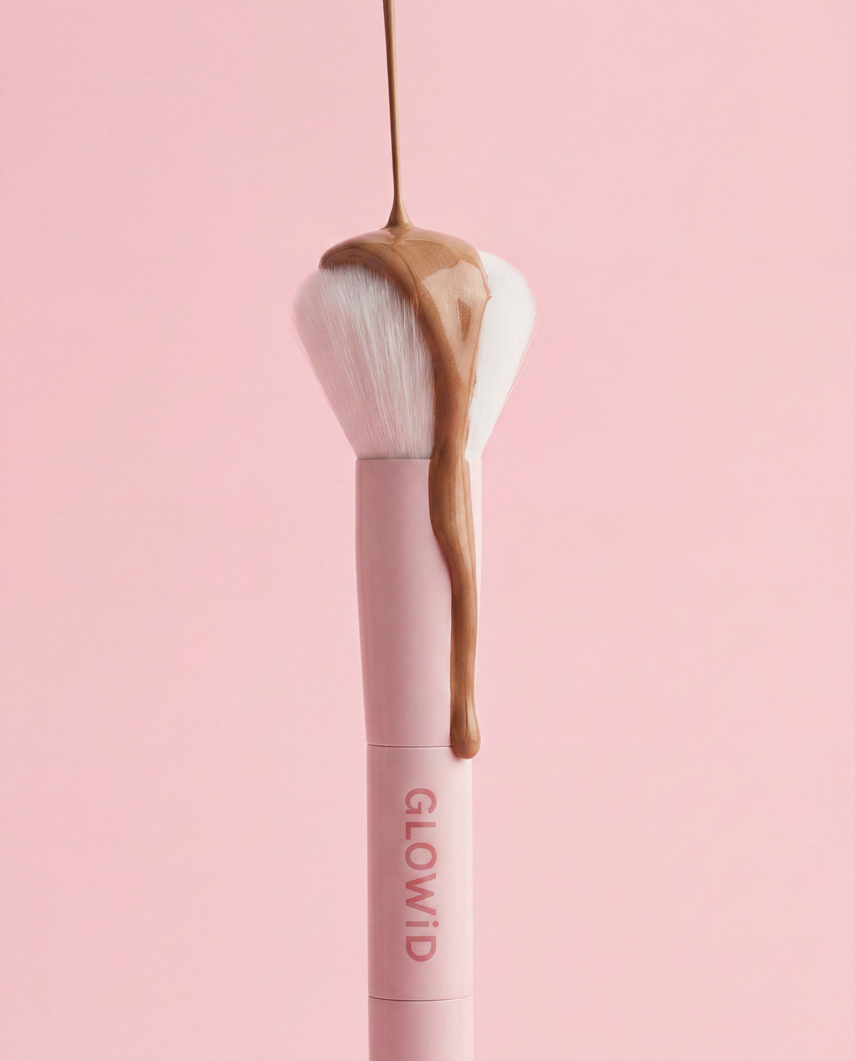 Glow and Plump Blending Brush Gift